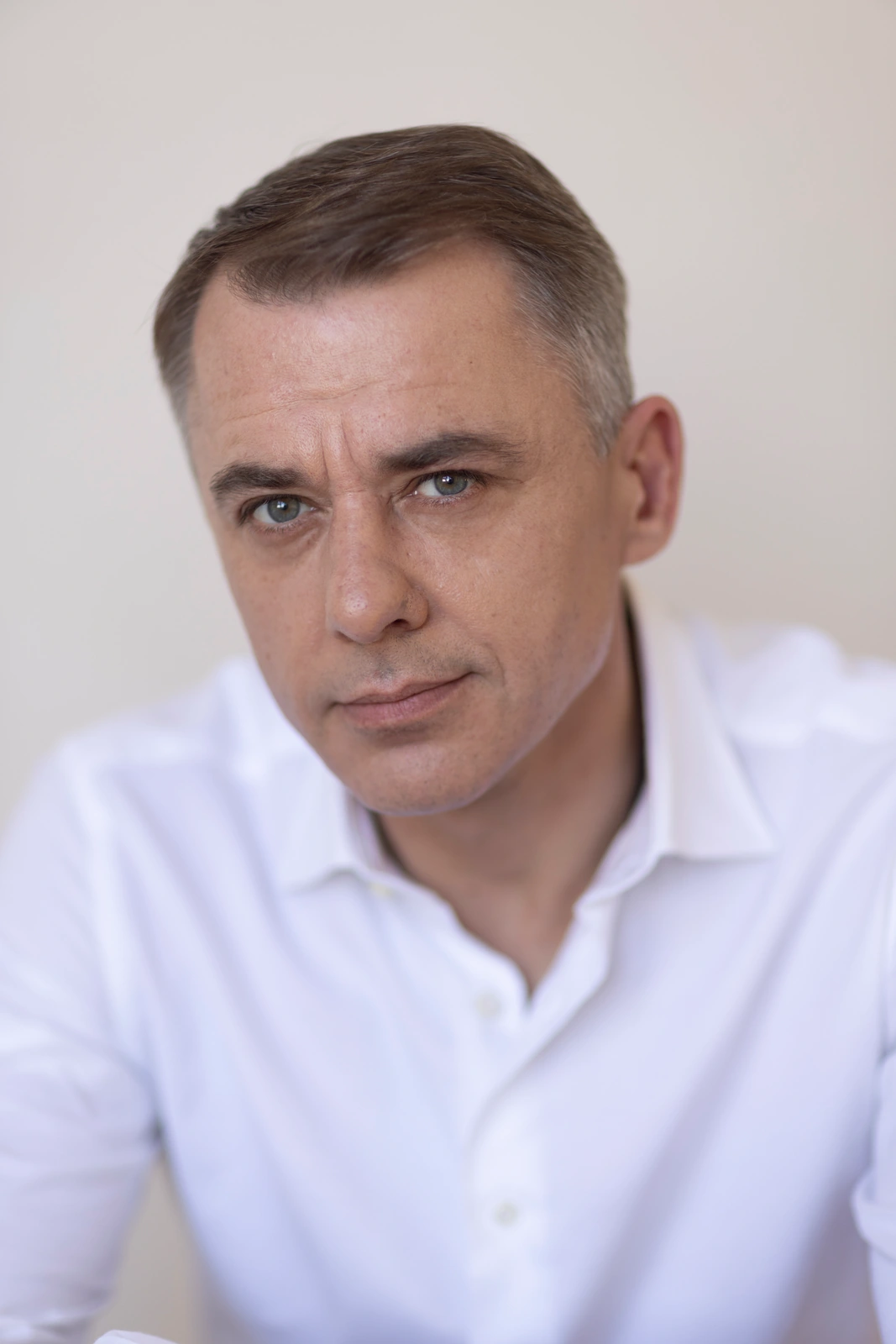 Игорь Петренко — портрет